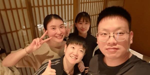 开云在线-恭喜！33岁孙颖莎御用体能师大婚：妻子穿旗袍美丽端庄，女儿很可爱|王翔|国乒|王楚钦|牛冠凯|训练_新浪体育_新浪新闻