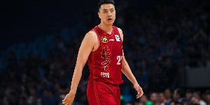 许利民最后换上翟晓川&amp;amp;方硕打得不错 广厦把篮板球生命线保护好了