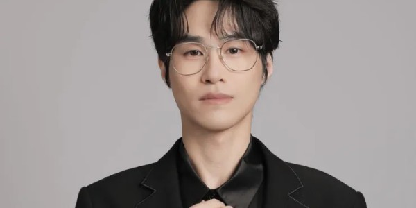 开云娱乐-解说黄超发文：就这个红狼！！爽！